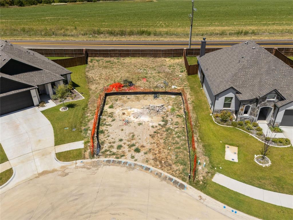 1996 Daybreak Drive Property Photo 6