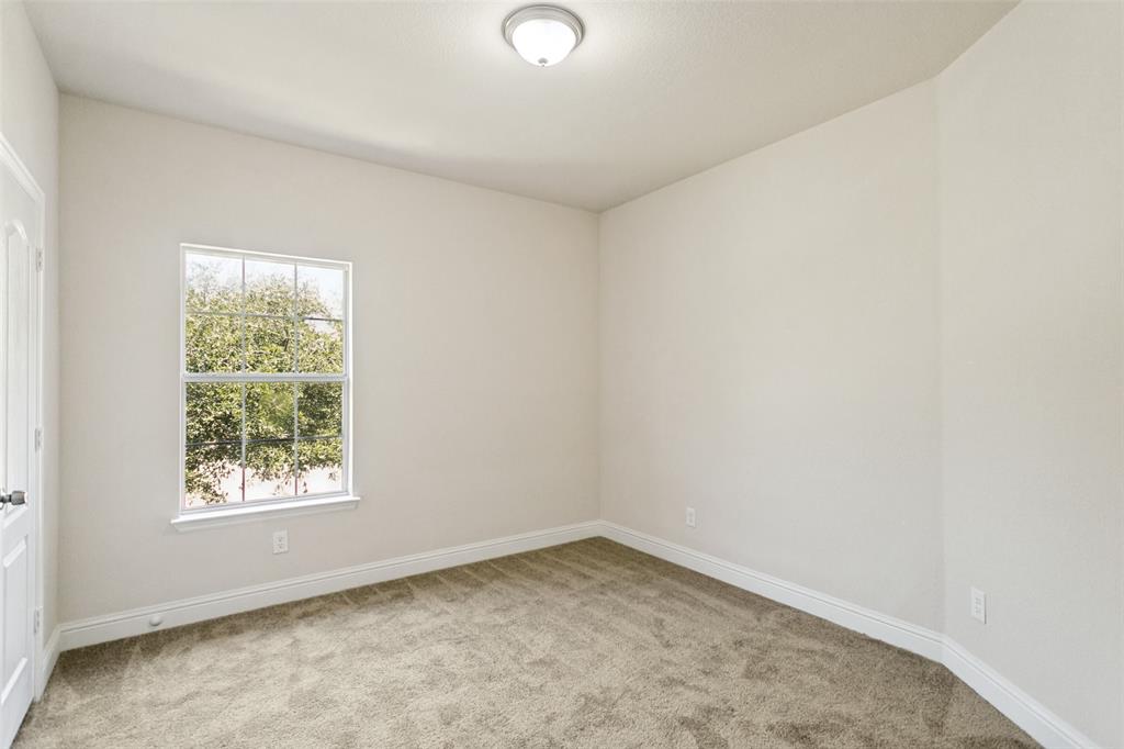 1611 Branch Creek Drive Property Photo 20