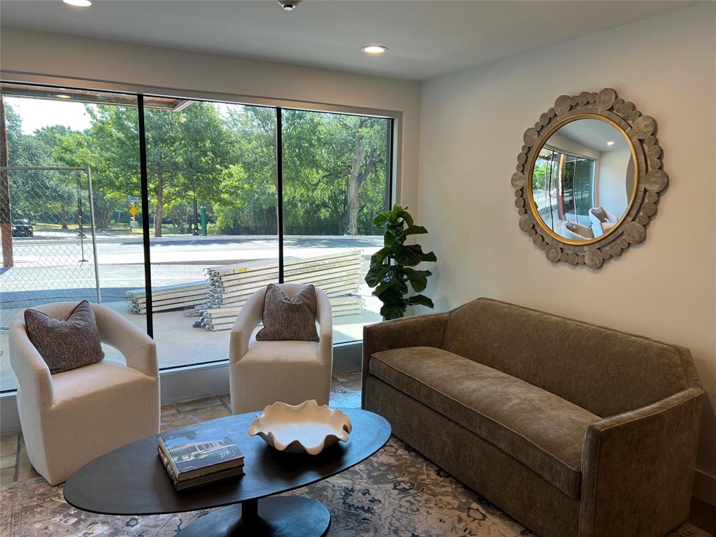3883 Turtle Creek Boulevard 2214 Property Photo 5