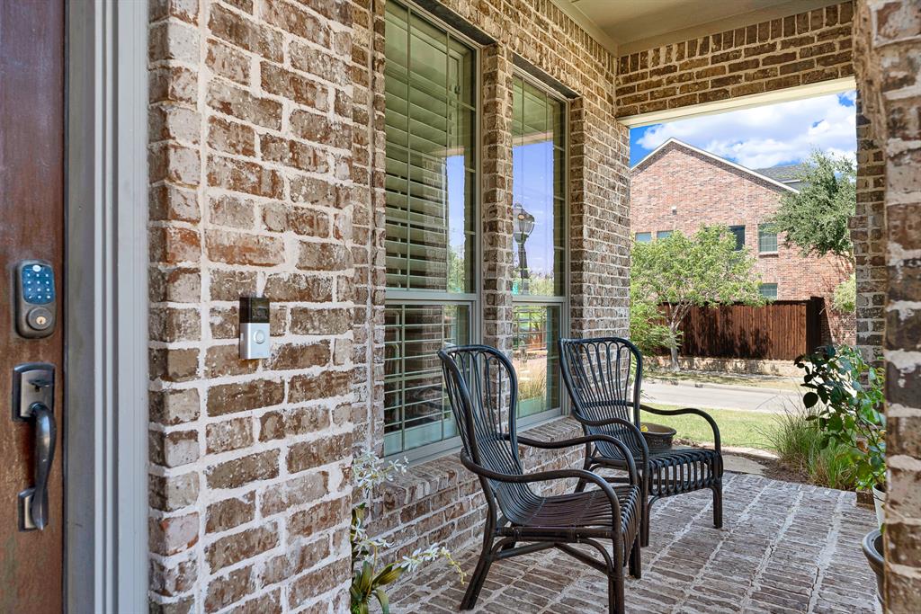 6777 Parker Creek Place Property Photo 8