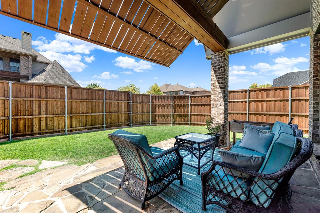 6777 Parker Creek Place Property Photo 9