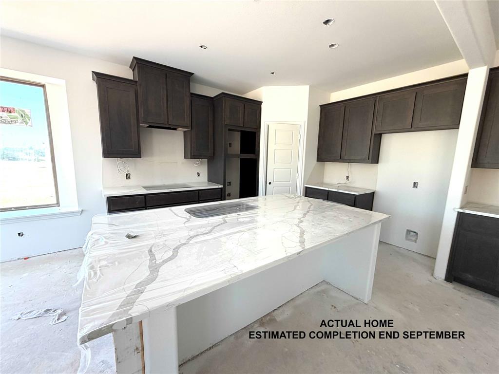 305 Skeen Peak Property Photo 1