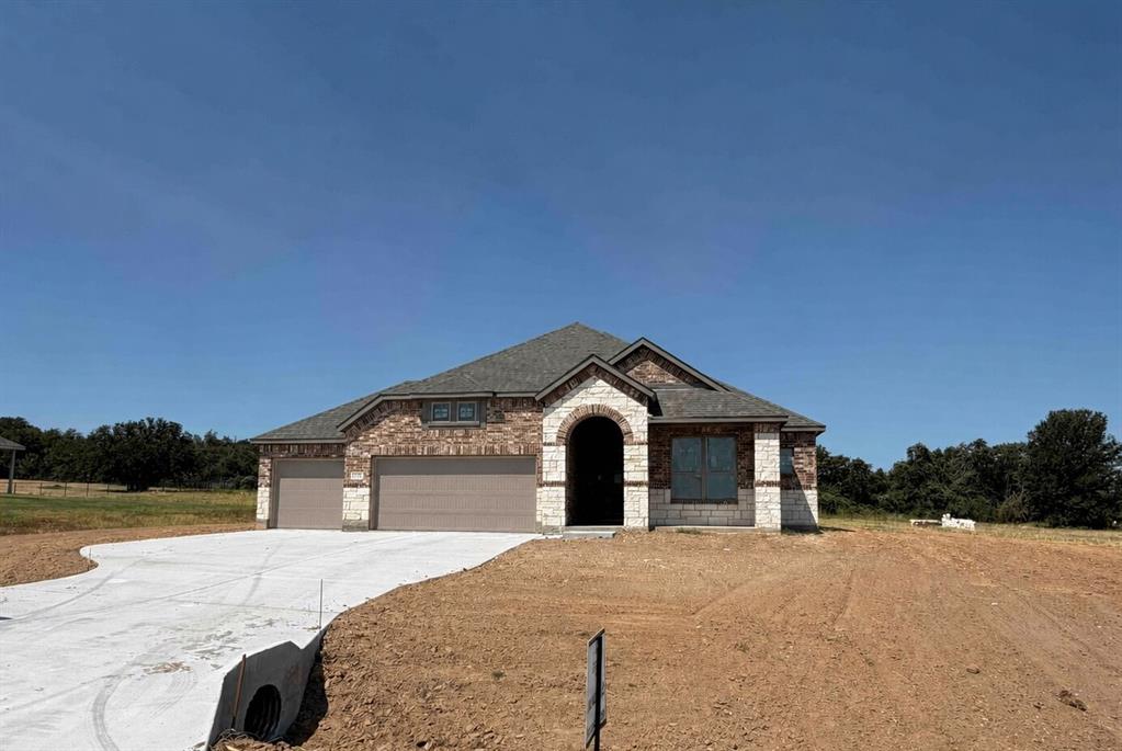 305 Skeen Peak Property Photo 1