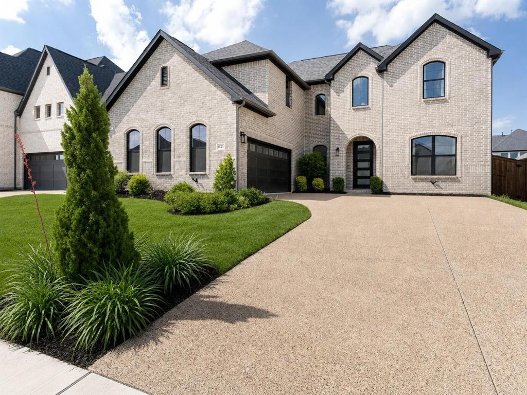 1421 Valor Way Property Photo 1