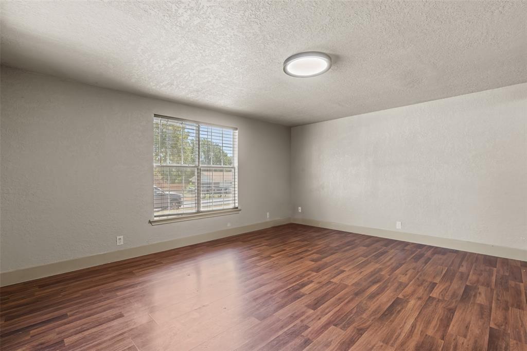 417 N Birch Street Property Photo 8