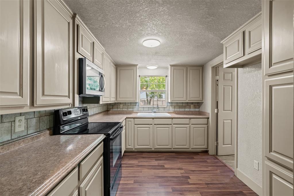417 N Birch Street Property Photo 15