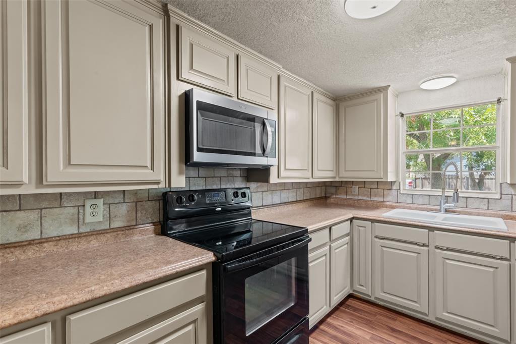 417 N Birch Street Property Photo 16