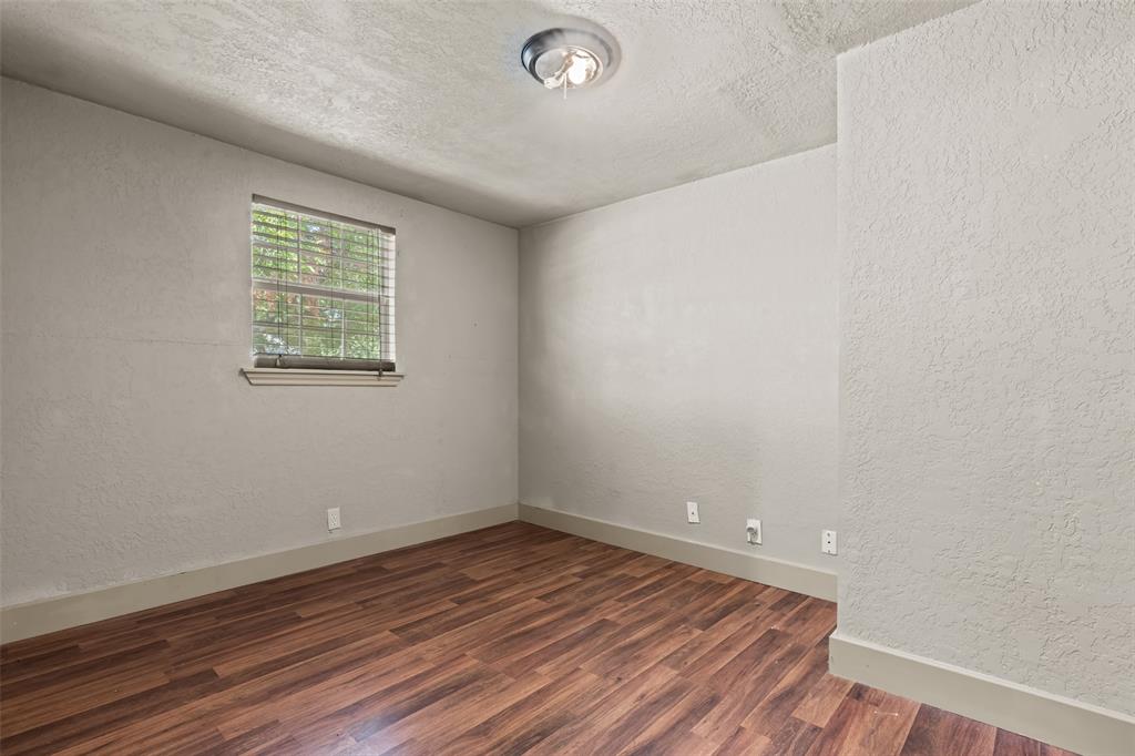 417 N Birch Street Property Photo 23