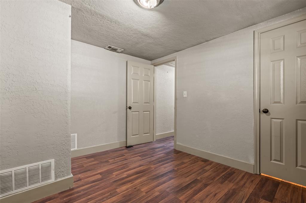 417 N Birch Street Property Photo 24