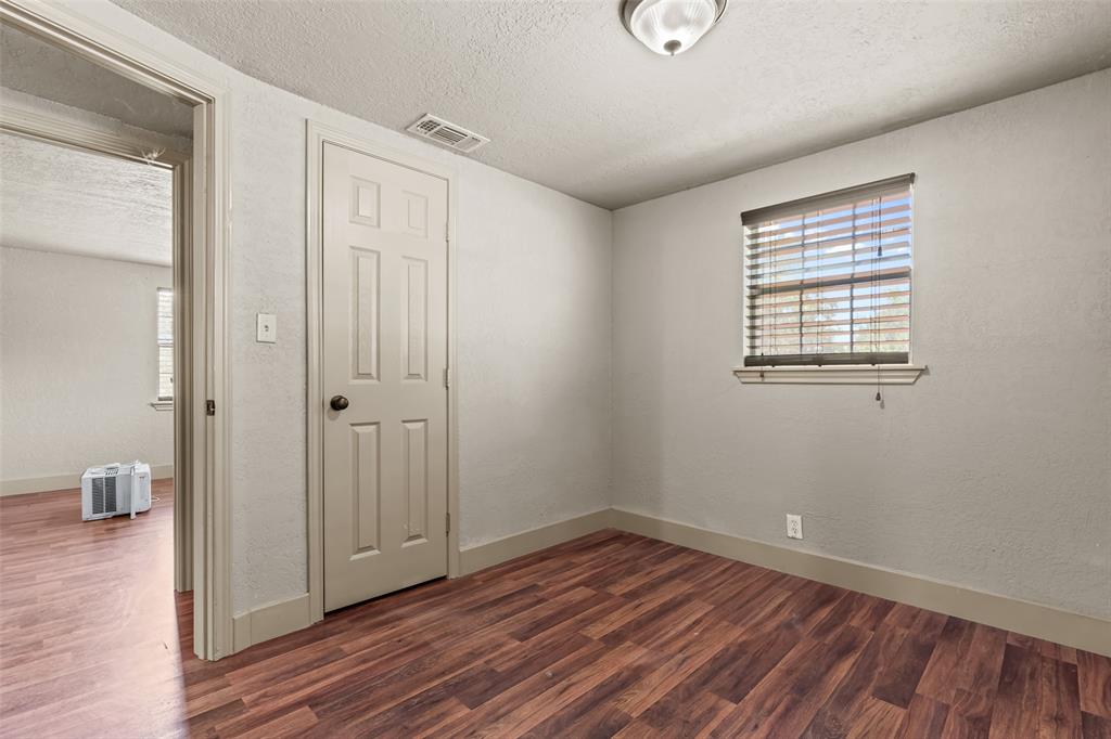 417 N Birch Street Property Photo 27