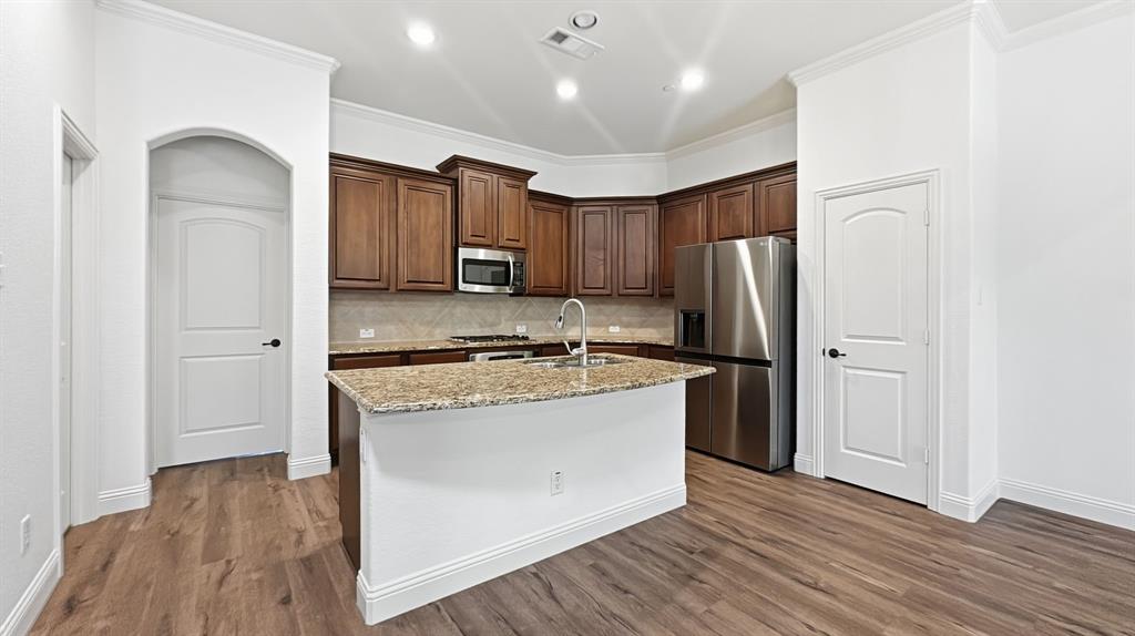 6468 Love Drive Property Photo 9