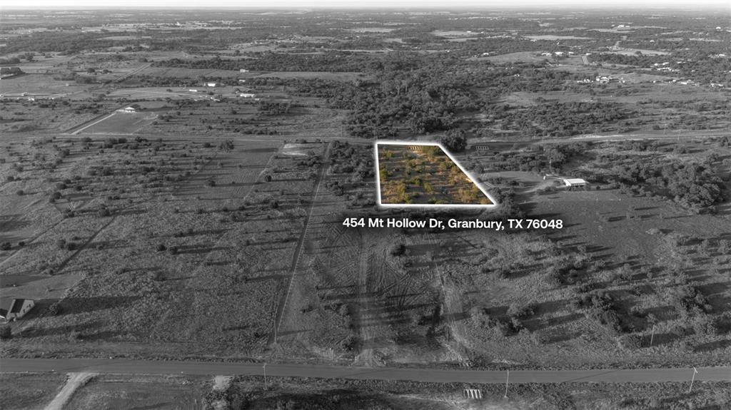 454 Mt Hollow Drive Property Photo 4