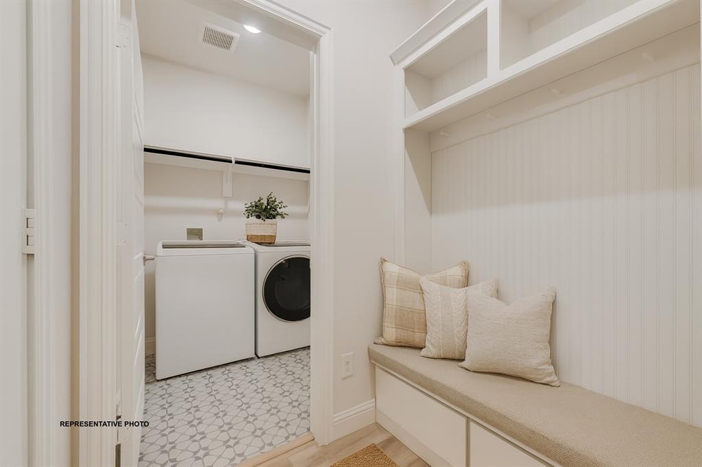 400 Mcalpine Property Photo 16