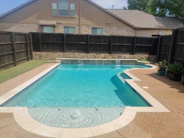 2360 Lake Forest Drive Property Photo 2
