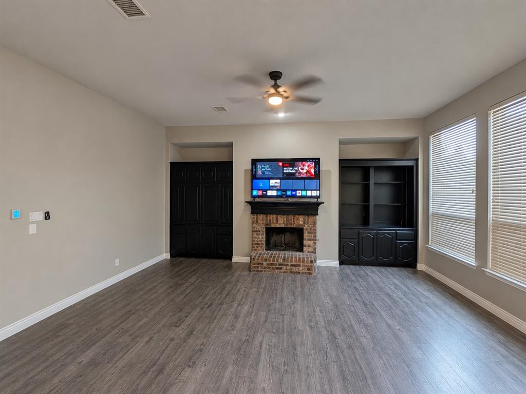 2360 Lake Forest Drive Property Photo 16
