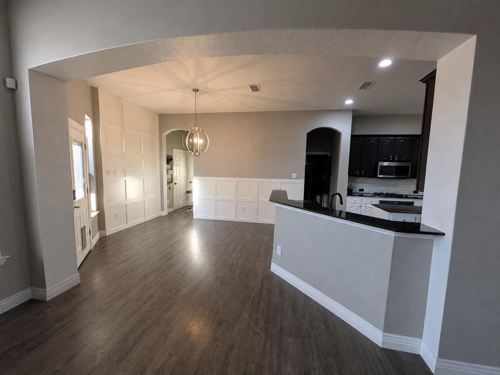 2360 Lake Forest Drive Property Photo 22