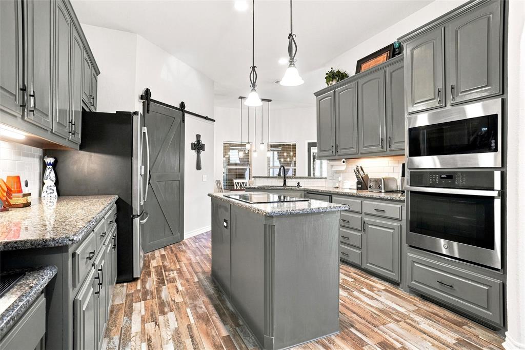 118 Golfers Way Property Photo 11
