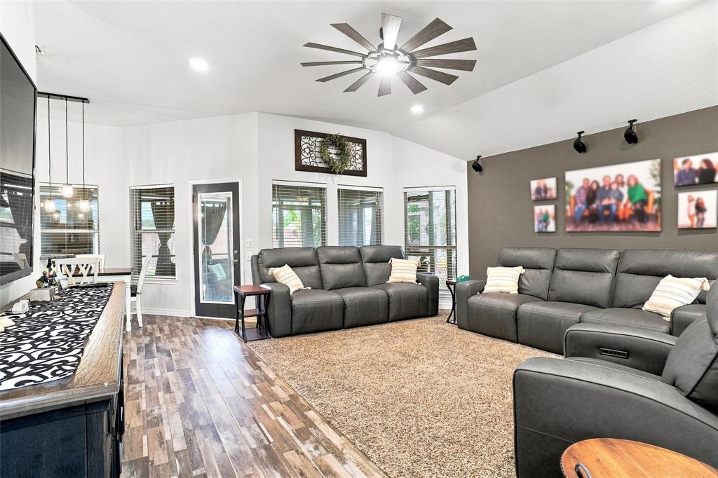 118 Golfers Way Property Photo 16
