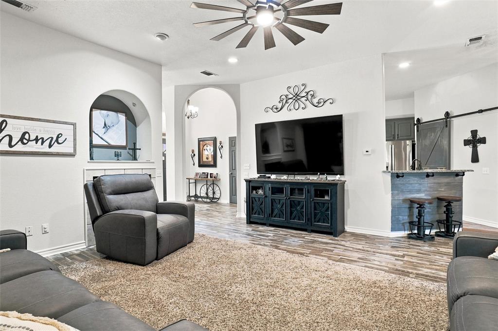 118 Golfers Way Property Photo 17