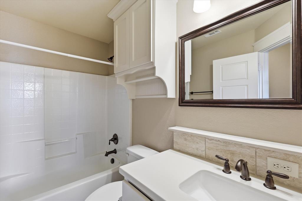 2010 Maxwell Court Property Photo 18