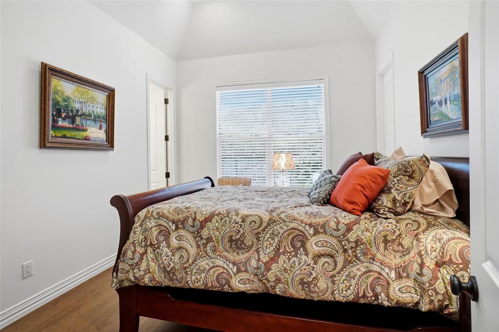 5024 Strathmore Property Photo 21