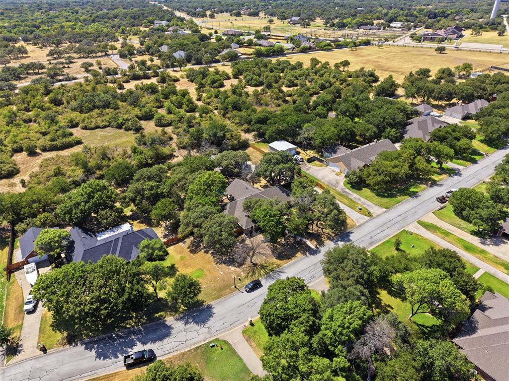 128 Oakwood Court Property Photo 38