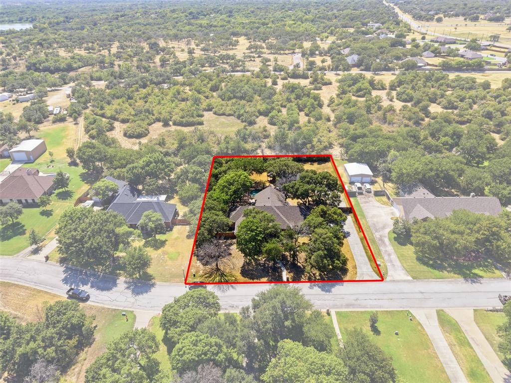 128 Oakwood Court Property Photo 39