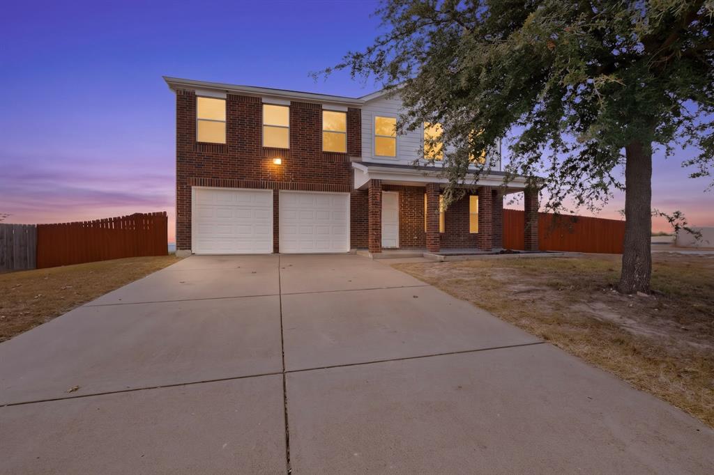 1607 Harbor View Road Property Photo 1