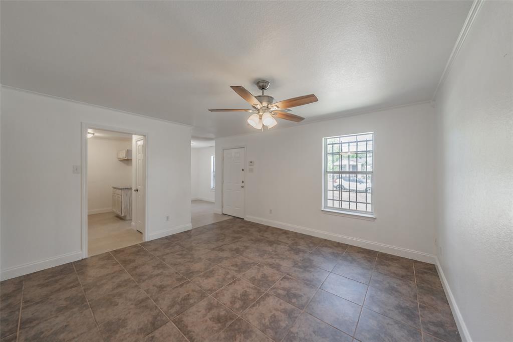 1534 Marfa Avenue Property Photo 3
