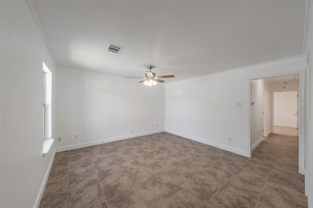 1534 Marfa Avenue Property Photo 5