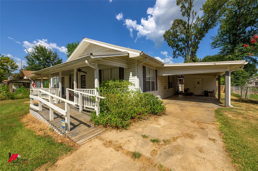 1210 S Third Property Photo 3