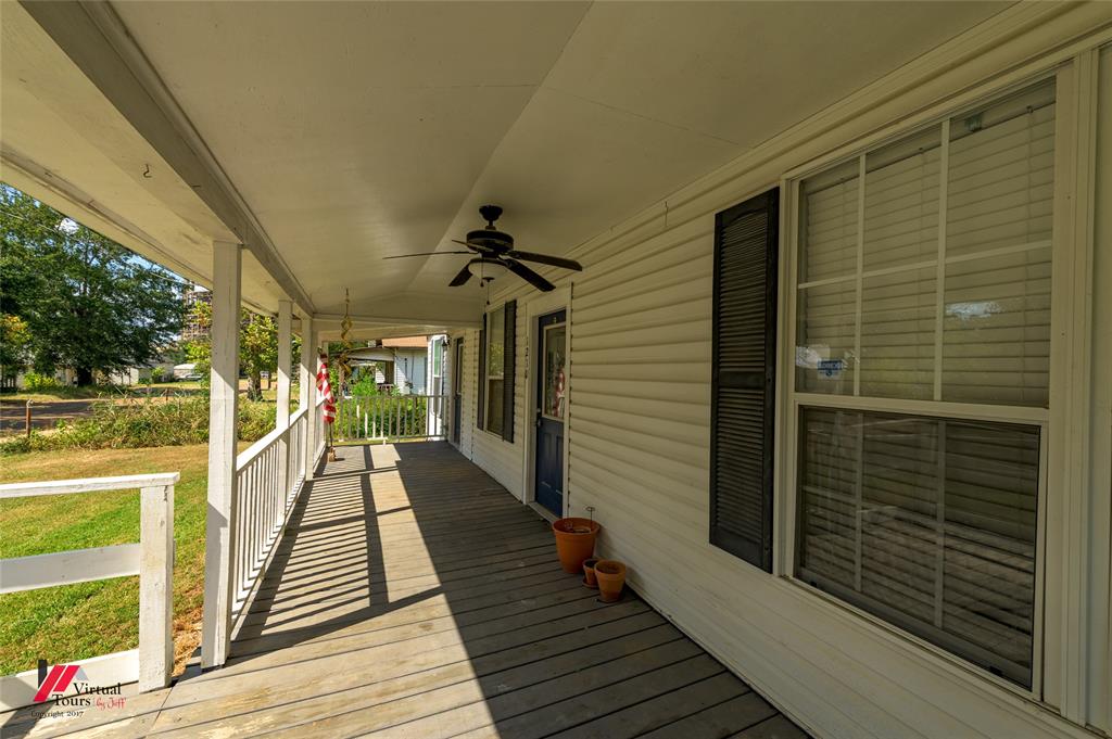 1210 S Third Property Photo 4