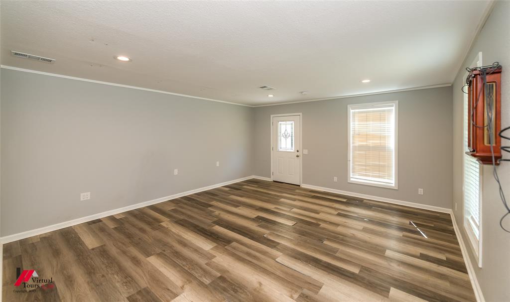 1210 S Third Property Photo 11