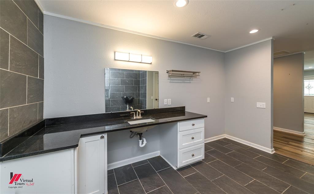 1210 S Third Property Photo 16