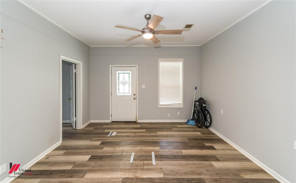 1210 S Third Property Photo 29