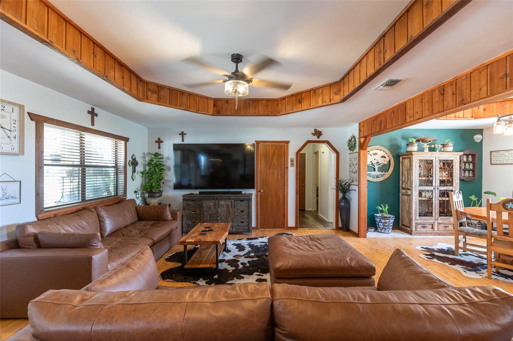226 County Road 226 Property Photo 6