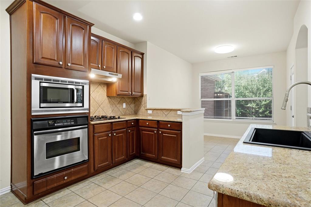 8431 Firewheel Lane Property Photo 10