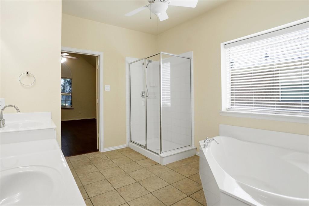 8431 Firewheel Lane Property Photo 19