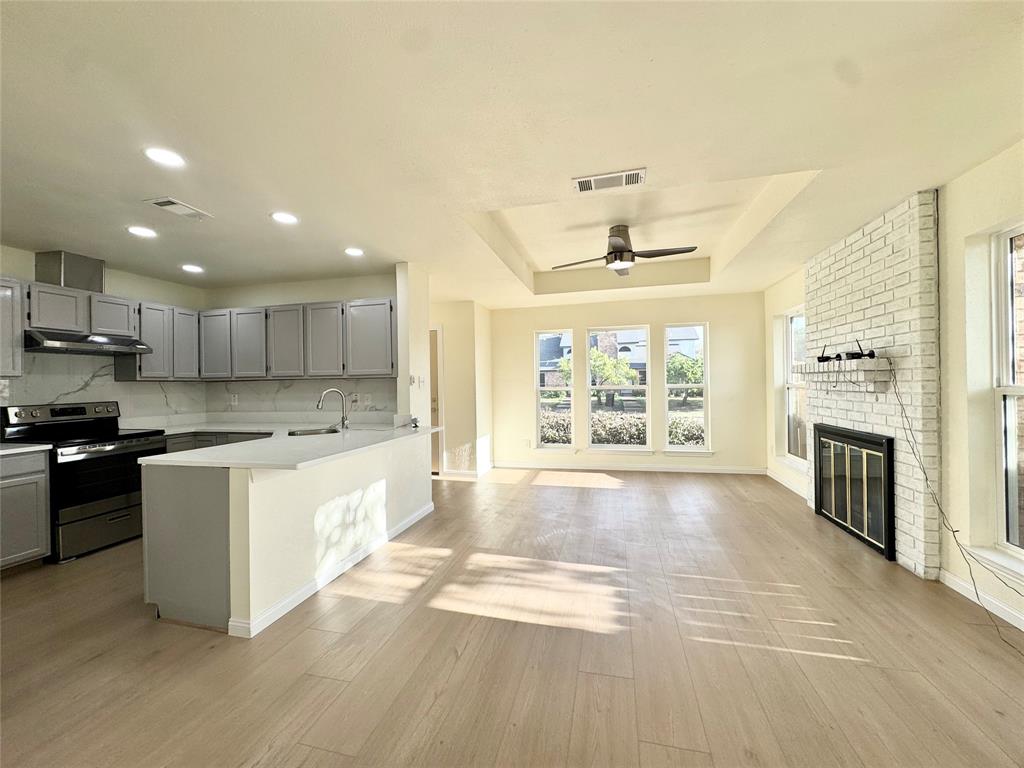 2201 Summer Place Drive Property Photo 1