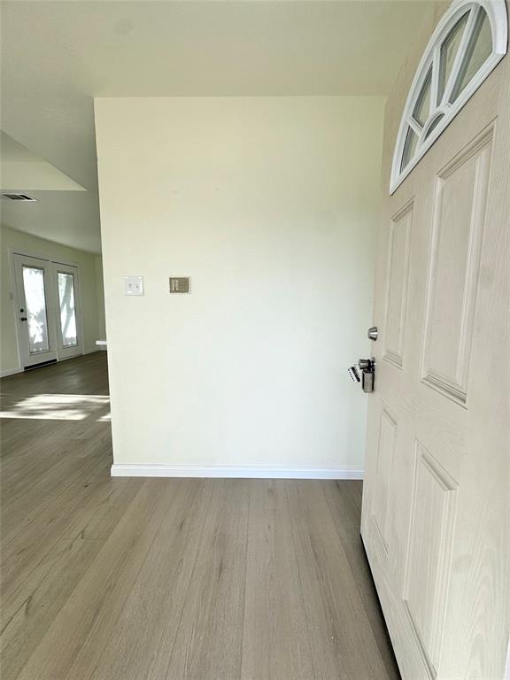2201 Summer Place Drive Property Photo 4
