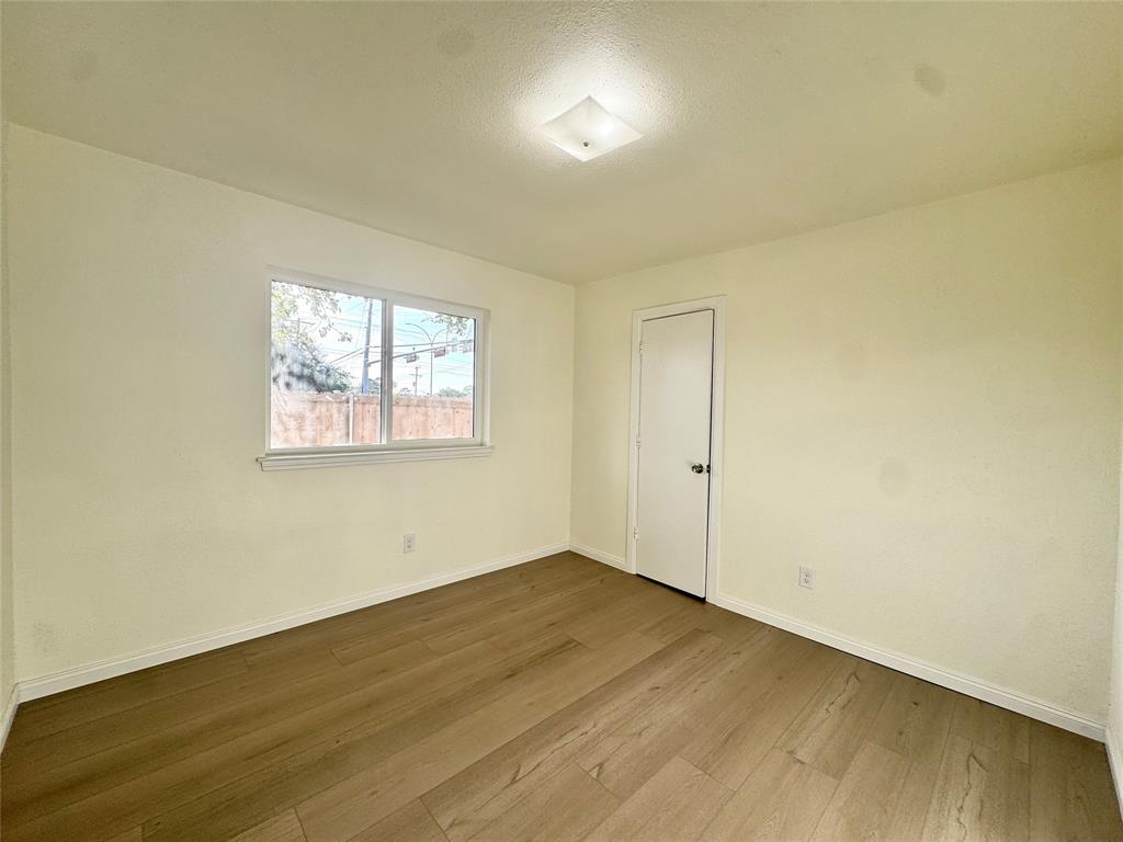 2201 Summer Place Drive Property Photo 10