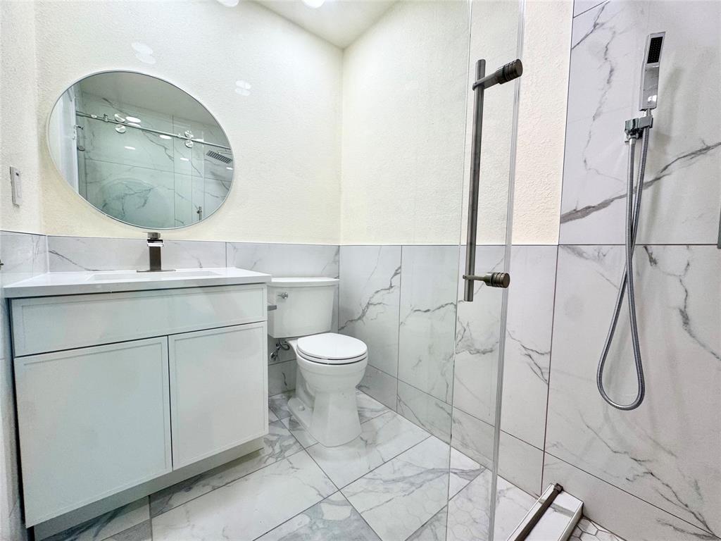 2201 Summer Place Drive Property Photo 15