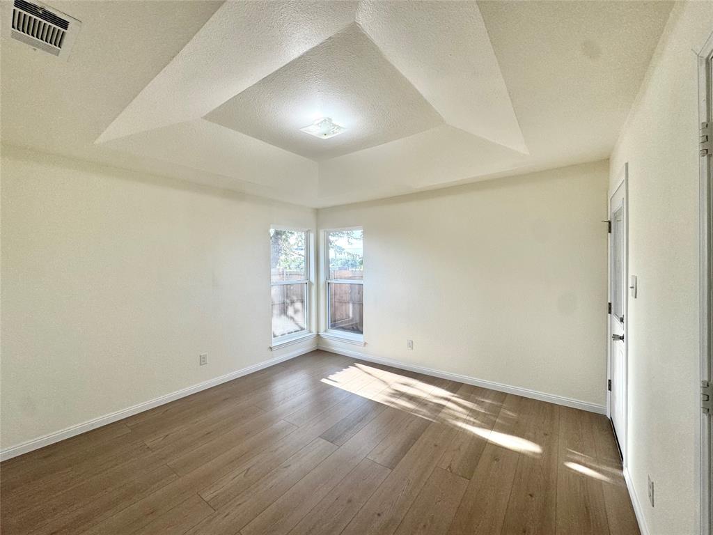2201 Summer Place Drive Property Photo 17