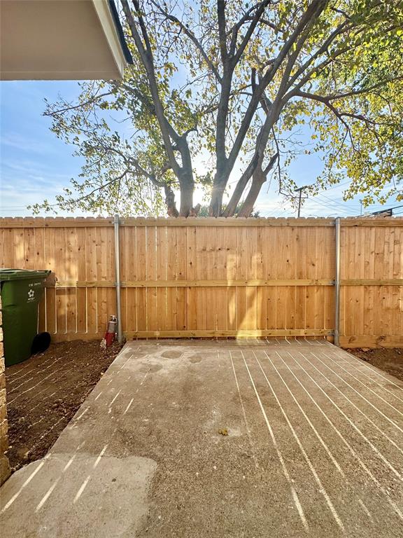 2201 Summer Place Drive Property Photo 20