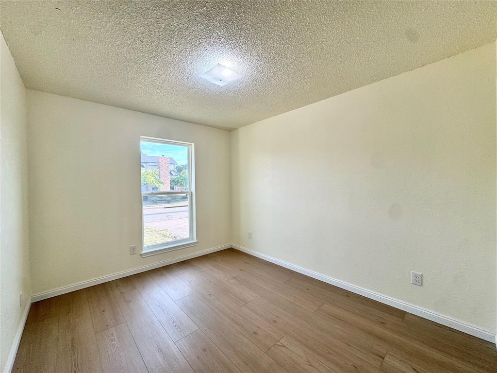 2201 Summer Place Drive Property Photo 32