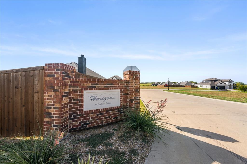 1973 Daybreak Drive Property Photo 2