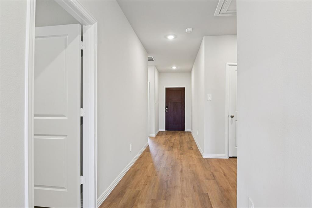 1581 Coldwater Way Property Photo 23
