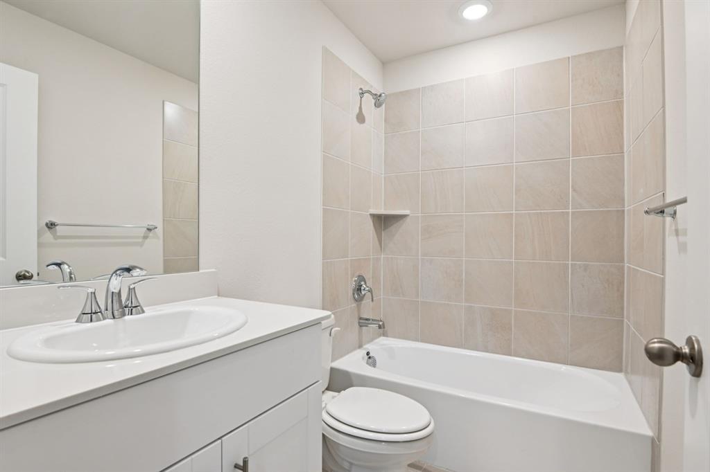1581 Coldwater Way Property Photo 29