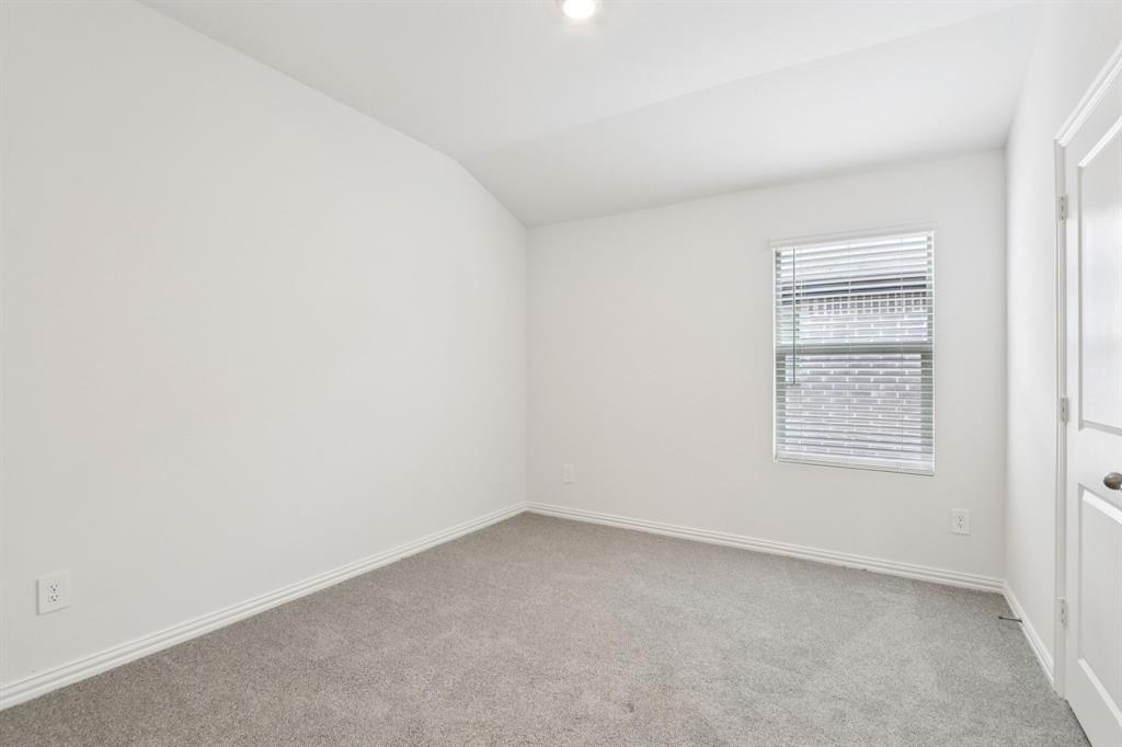 1575 Coldwater Way Property Photo 23
