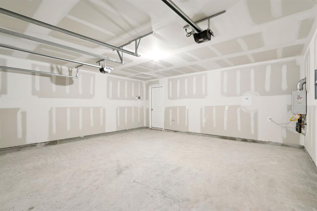 1575 Coldwater Way Property Photo 35
